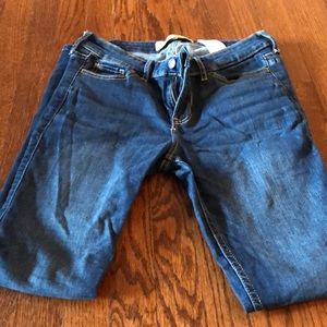 Hollister size 5 jeans.